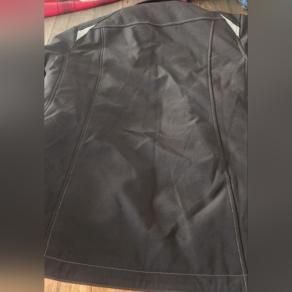 Bosch woman's heated jacket.  Works great, battery and charger included. MED. - Picture 5 of 6